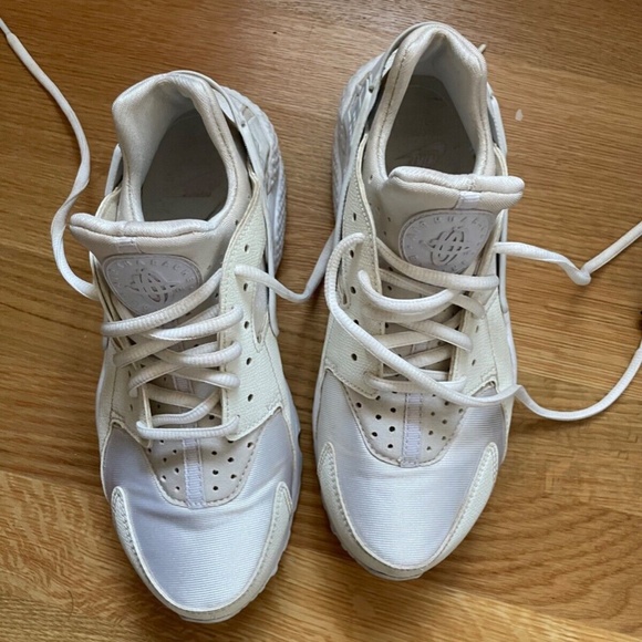 Size 7.5 Women Nike Air Huarache Run Shoe White Sail Fossil Stone - Picture 4 of 13